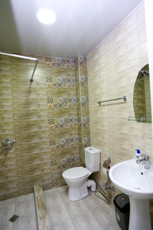 Hotel City Kutaiszi Kültér fotó