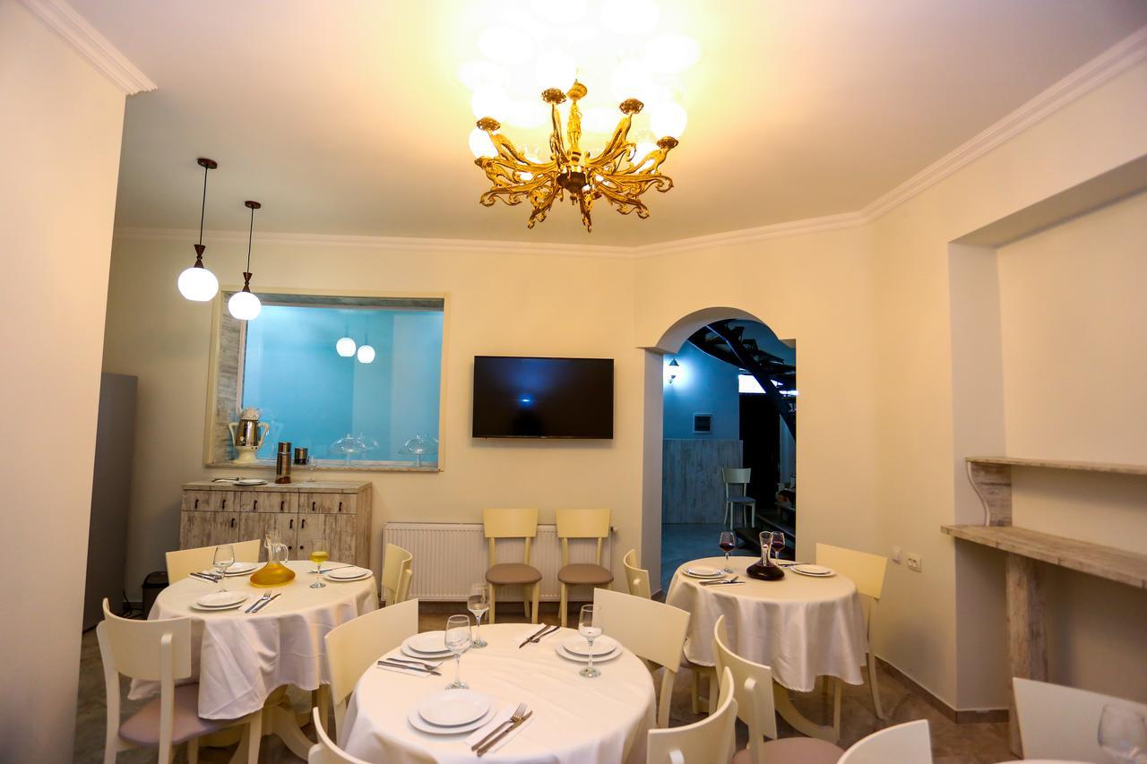 Hotel City Kutaiszi Kültér fotó