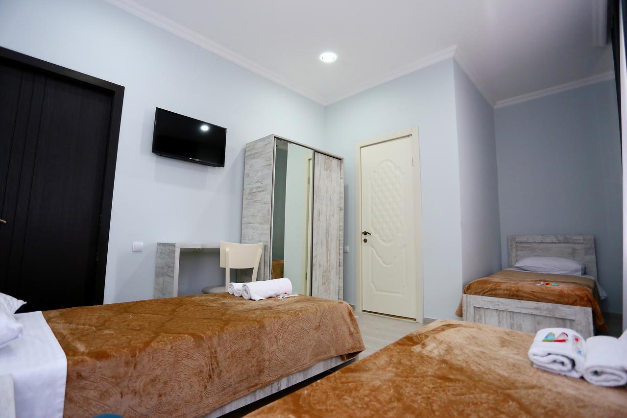 Hotel City Kutaiszi Kültér fotó