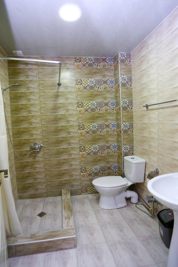 Hotel City Kutaiszi Kültér fotó